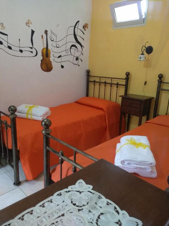 Casale Hibiscus Villa Santa Maria Del Focallo Exterior photo